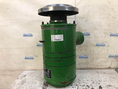 Mack RD600 Air Cleaner / Air Filter Housing