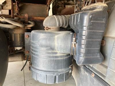 Mitsubishi FE Air Cleaner / Air Filter Housing