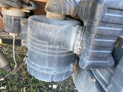 Mitsubishi FE Air Cleaner / Air Filter Housing