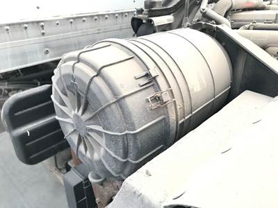 Mitsubishi FK Air Cleaner / Air Filter Housing