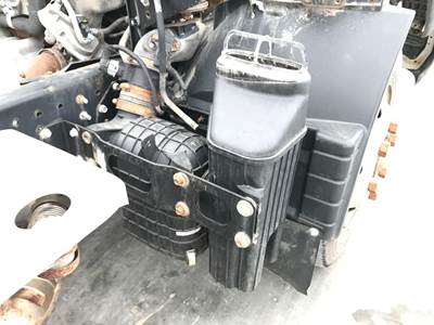 Mitsubishi Fuso Air Cleaner / Air Filter Housing