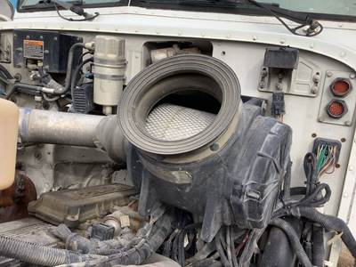 Peterbilt 335 Air Cleaner / Air Filter Housing