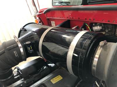 Peterbilt 365 Air Cleaner / Air Filter Housing