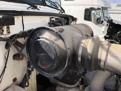 Peterbilt 377 Air Cleaner / Air Filter Housing