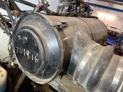 Peterbilt 377 Air Cleaner / Air Filter Housing