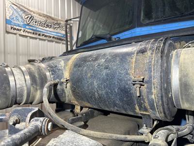 Peterbilt 378 Air Cleaner / Air Filter Housing