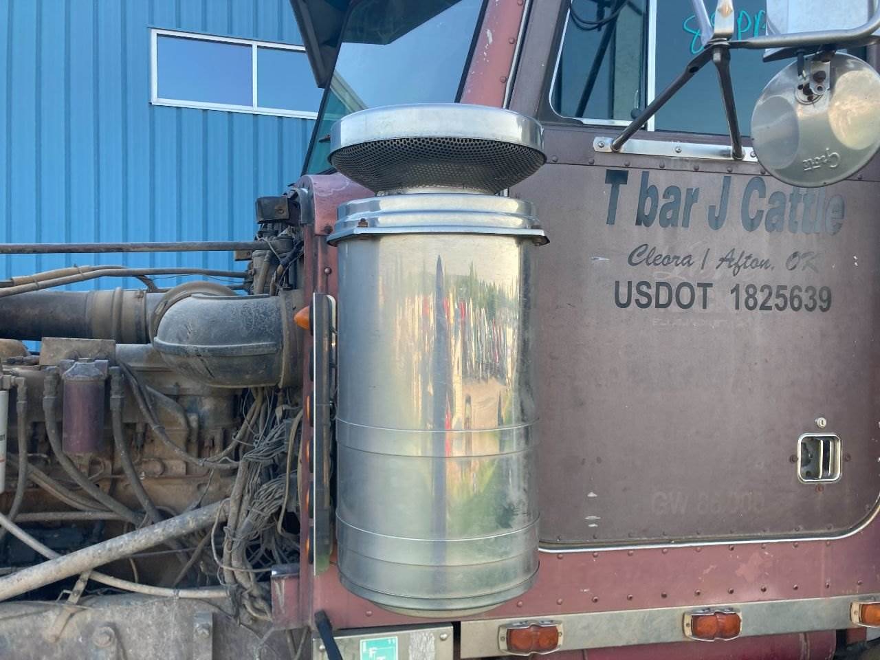 1989 Peterbilt 379 Air Cleaner / Air Filter Housing For Sale Kansas