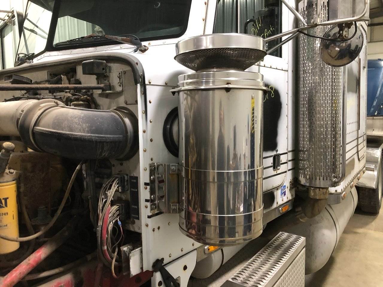 1988 Peterbilt 379 Air Cleaner / Air Filter Housing For Sale Winimac