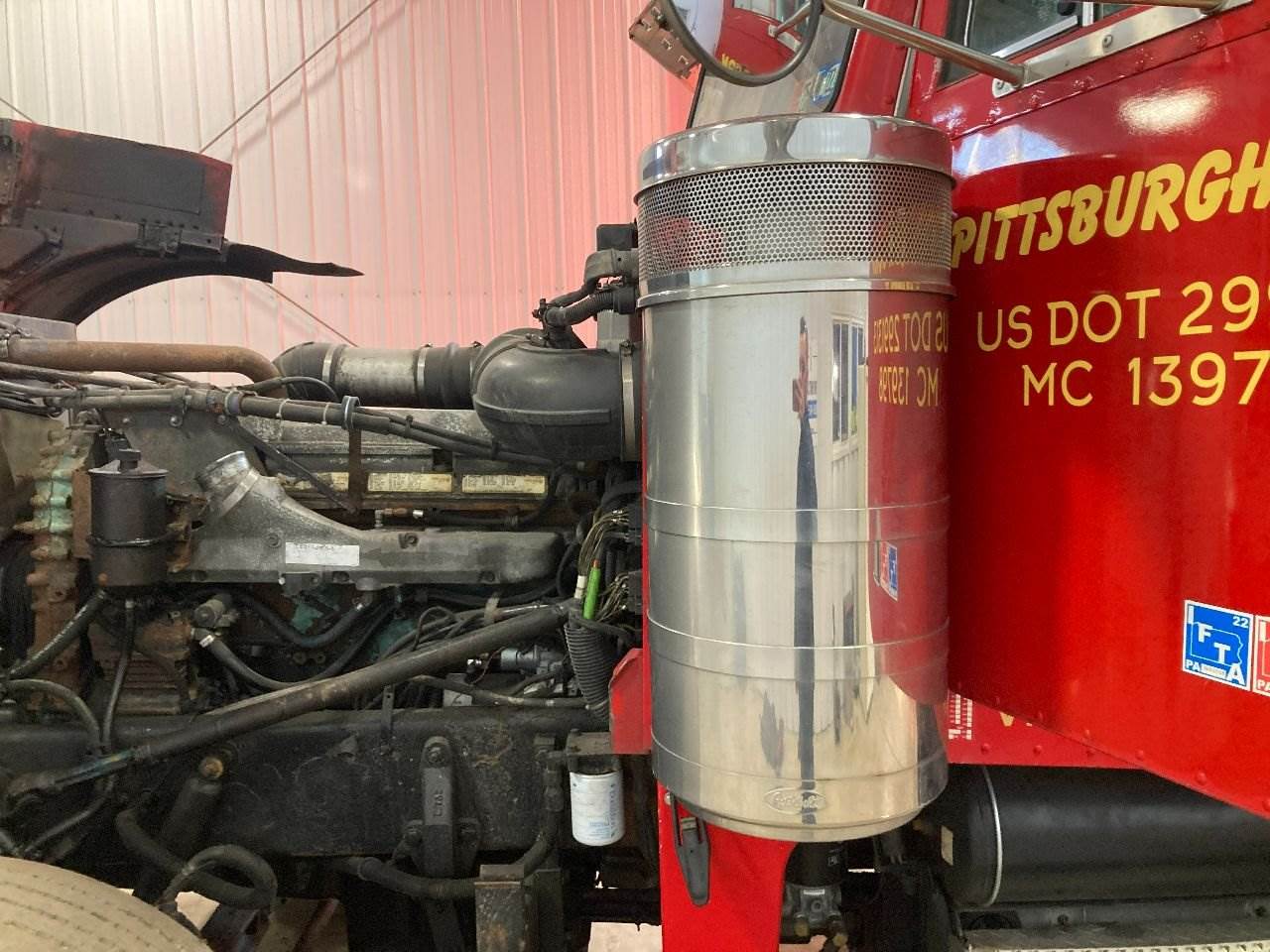 2000 Peterbilt 379 Air Cleaner / Air Filter Housing For Sale Winimac