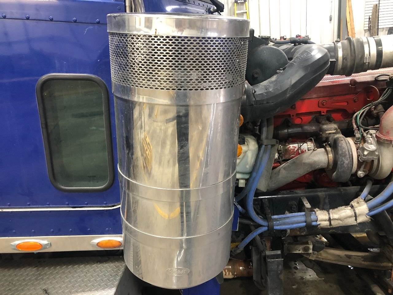 2007 Peterbilt 379 Air Cleaner / Air Filter Housing For Sale Sioux