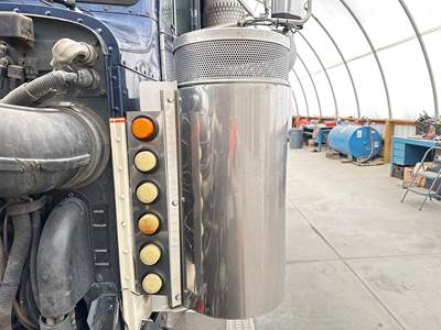 Peterbilt 379 Air Cleaner / Air Filter Housing