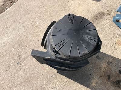 Peterbilt 387 Air Cleaner / Air Filter Housing