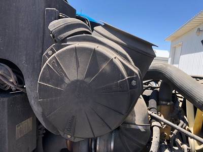 Peterbilt 387 Air Cleaner / Air Filter Housing