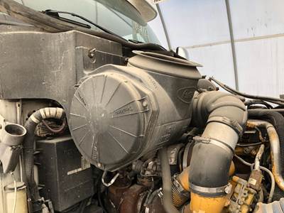 Peterbilt 387 Air Cleaner / Air Filter Housing