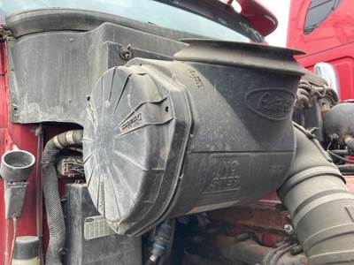 Peterbilt 387 Air Cleaner / Air Filter Housing