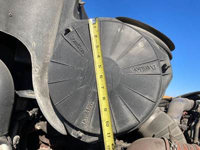 Peterbilt 387 Air Cleaner / Air Filter Housing