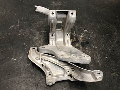 Peterbilt 567 Air Cleaner / Air Filter Housing