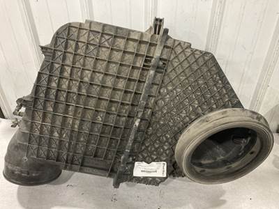 Peterbilt 579 Air Cleaner / Air Filter Housing