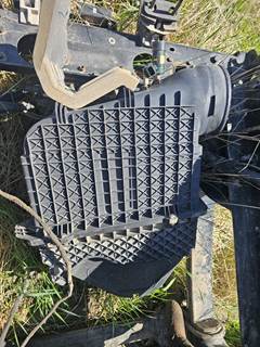 Peterbilt 579 Air Cleaner / Air Filter Housing