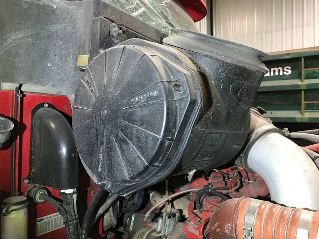 2013 Peterbilt 587 Air Cleaner / Air Filter Housing For Sale Sioux