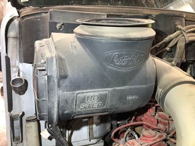 Peterbilt 587 Air Cleaner / Air Filter Housing