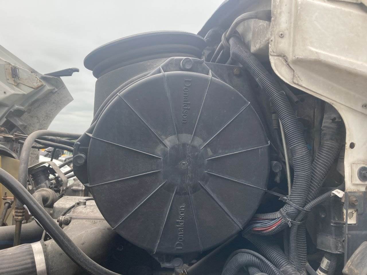 2006 Sterling A9513 Air Cleaner / Air Filter Housing For Sale Kansas