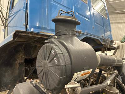 Sterling CF CARGO Air Cleaner / Air Filter Housing