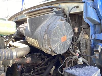 Sterling L7501 Air Cleaner / Air Filter Housing