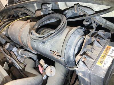 Sterling L9501 Air Cleaner / Air Filter Housing