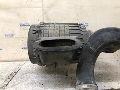 Volvo VNL Air Cleaner / Air Filter Housing