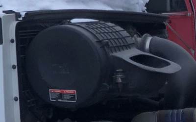 Volvo VNL Air Cleaner / Air Filter Housing