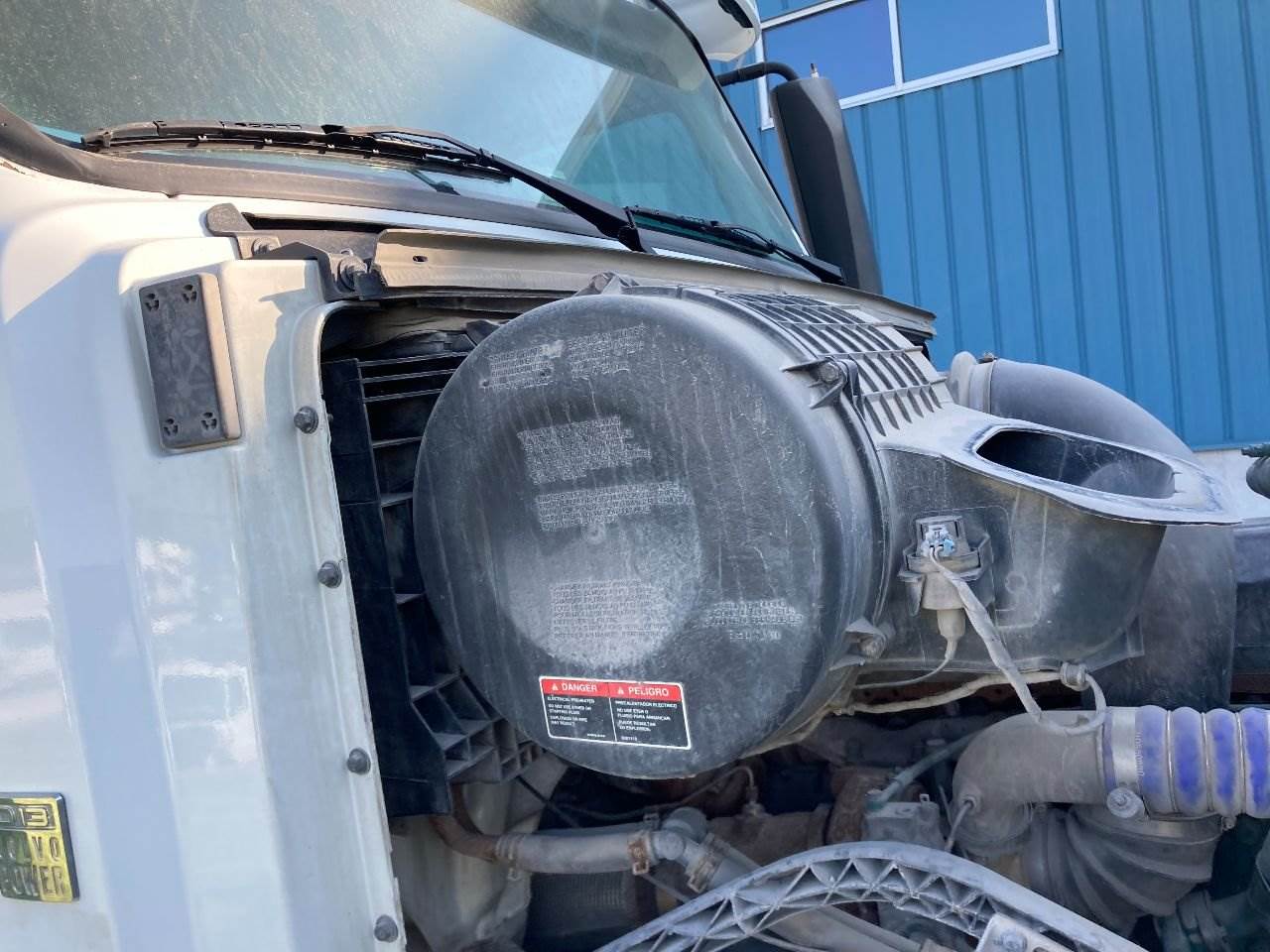 2014 Volvo VNL Air Cleaner / Air Filter Housing For Sale Kansas City