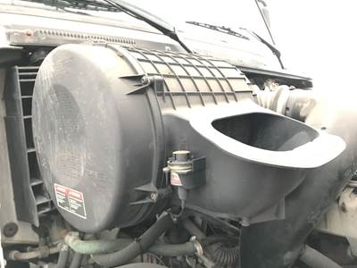 Volvo VNL Air Cleaner / Air Filter Housing