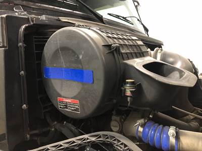 Volvo VNL Air Cleaner / Air Filter Housing