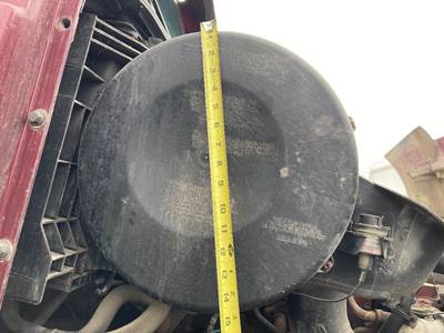 Volvo VNL Air Cleaner / Air Filter Housing