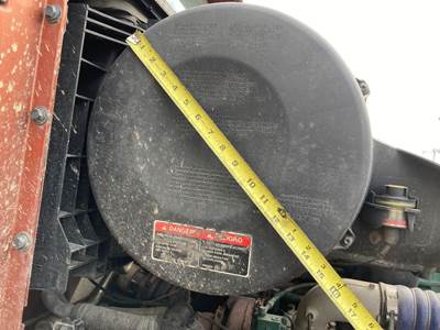 Volvo VNL Air Cleaner / Air Filter Housing