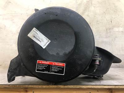 Volvo VNL Air Cleaner / Air Filter Housing