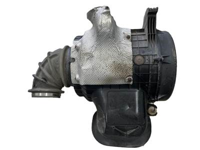 Volvo VNL Air Cleaner / Air Filter Housing