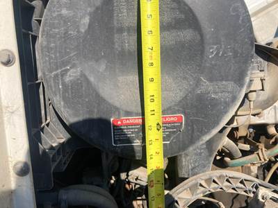 Volvo VNL Air Cleaner / Air Filter Housing