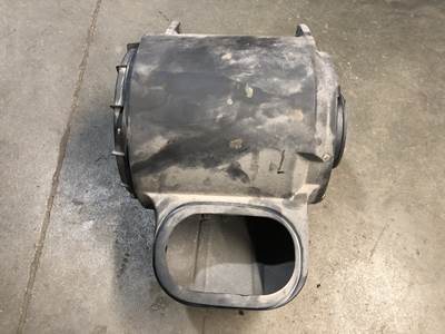 Volvo VNM Air Cleaner / Air Filter Housing