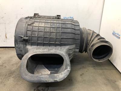 Volvo VNM Air Cleaner / Air Filter Housing