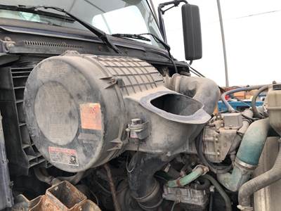 Volvo VNM Air Cleaner / Air Filter Housing