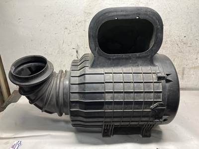 Volvo VNM Air Cleaner / Air Filter Housing