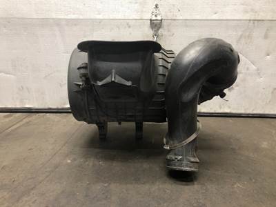 Volvo VNR Air Cleaner / Air Filter Housing