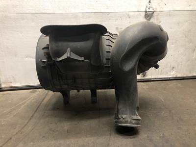 Volvo VNR Air Cleaner / Air Filter Housing
