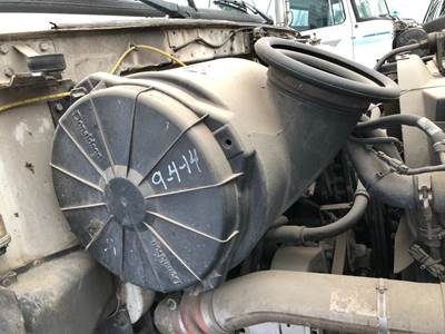 Volvo WAH Air Cleaner / Air Filter Housing