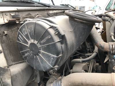 Volvo WAH Air Cleaner / Air Filter Housing