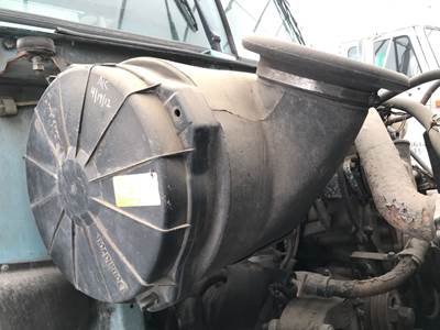 Volvo WAH Air Cleaner / Air Filter Housing