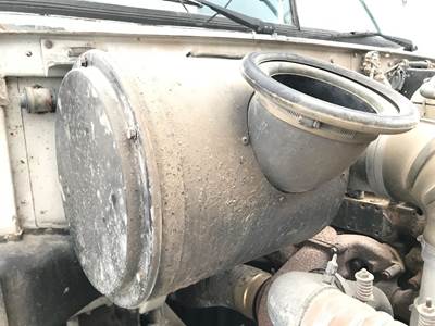 Volvo WG Air Cleaner / Air Filter Housing