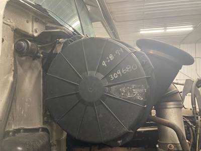 Volvo WG Air Cleaner / Air Filter Housing